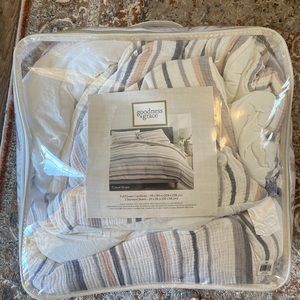 COPY - Goodness & Grace neutral full/queen comforter set